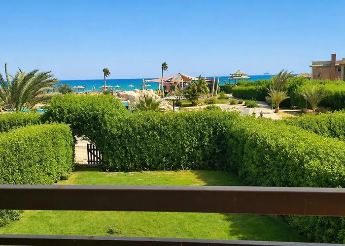 مستقلة 5 غرف مطلة على البحر - بلو باي اسيا السخنة Blue Bay Sokhna فيلة *